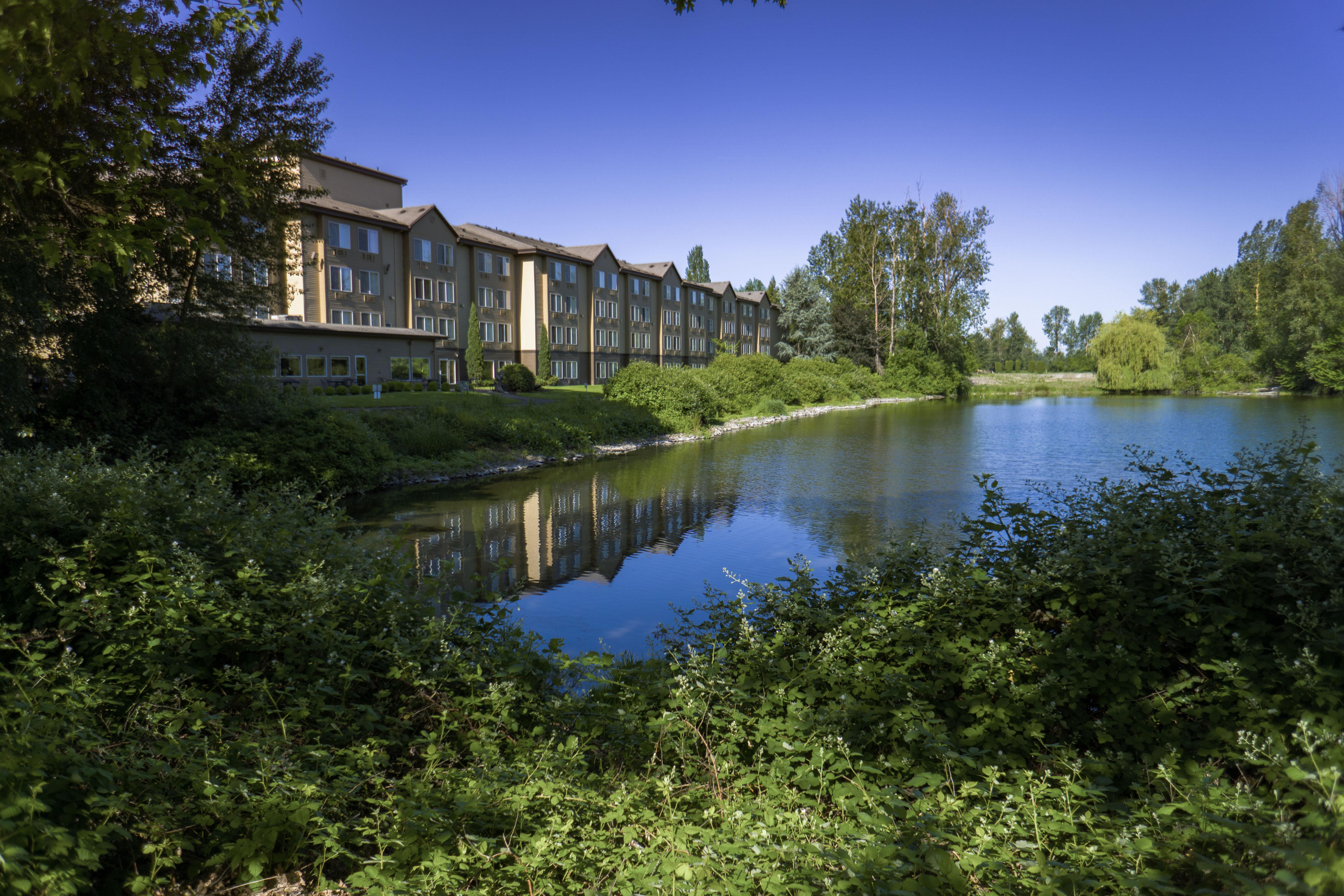 Radisson Hotel Portland Airport Exterior photo